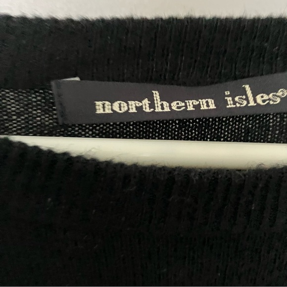 Northern Isles black vintage sweater. - Picture 4 of 5